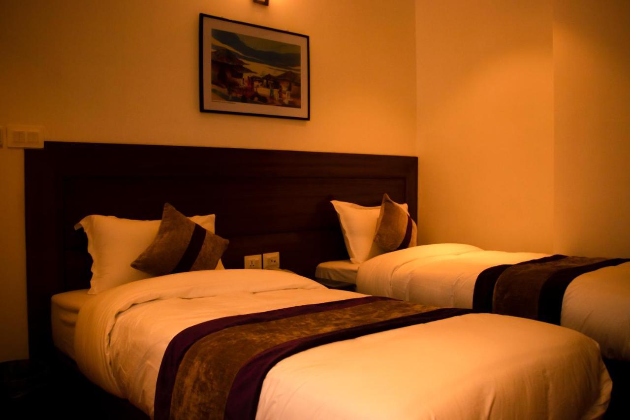 Hotel New Era Kathmandu Bagian luar foto