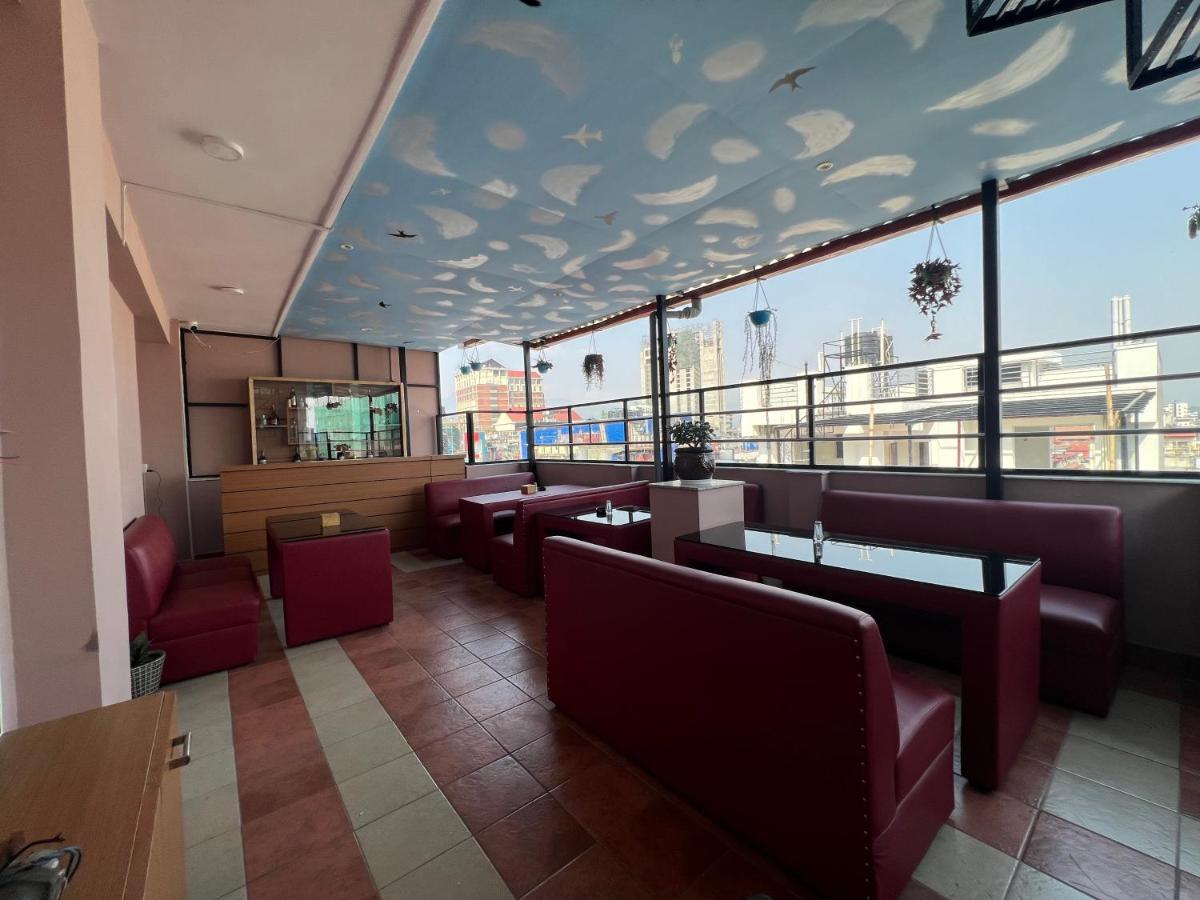 Hotel New Era Kathmandu Bagian luar foto