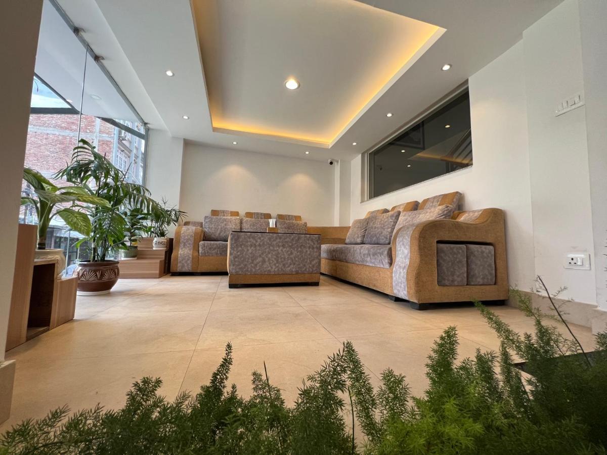 Hotel New Era Kathmandu Bagian luar foto
