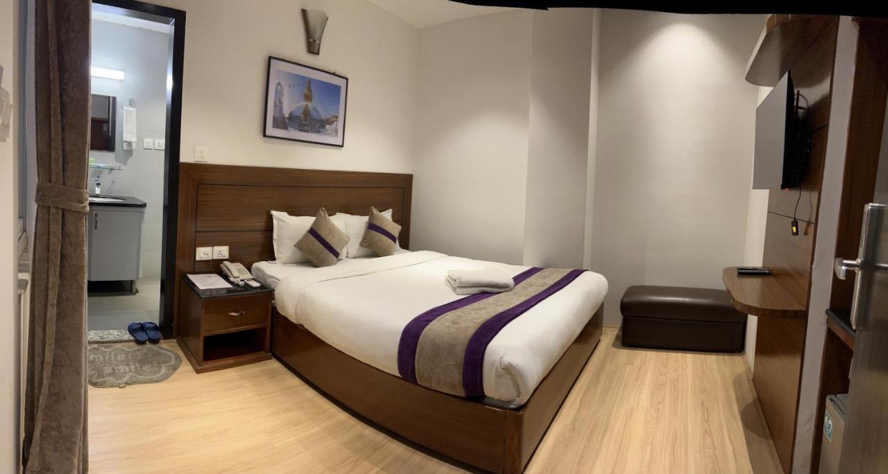 Hotel New Era Kathmandu Bagian luar foto
