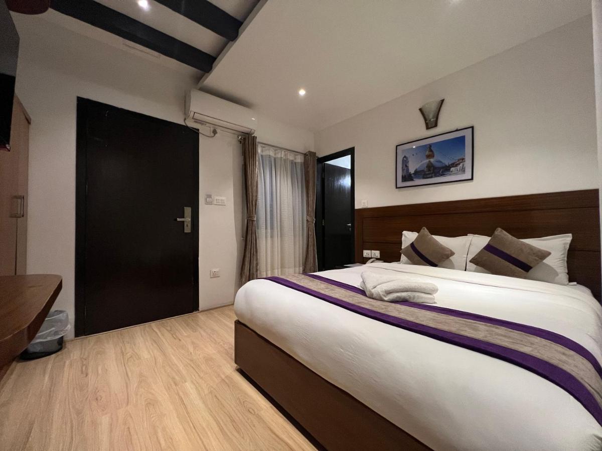 Hotel New Era Kathmandu Bagian luar foto
