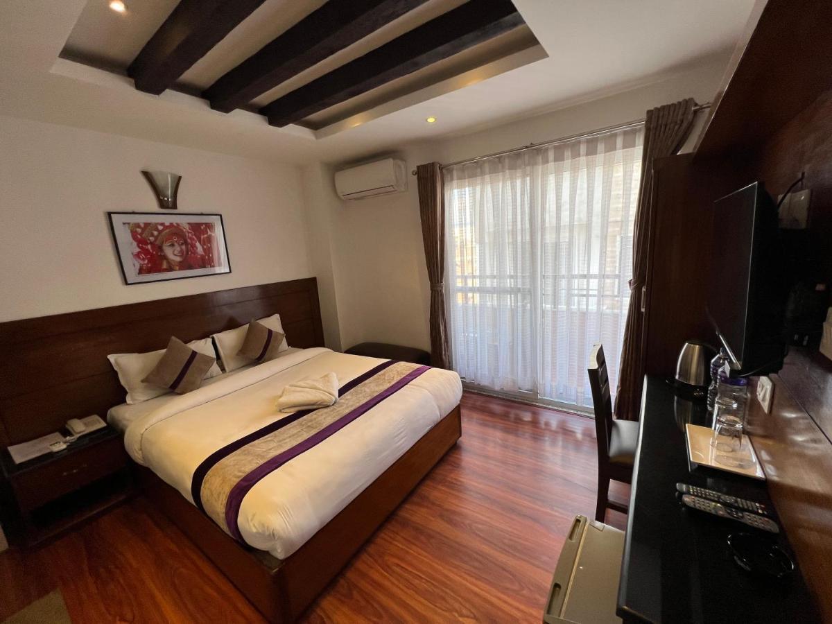 Hotel New Era Kathmandu Bagian luar foto