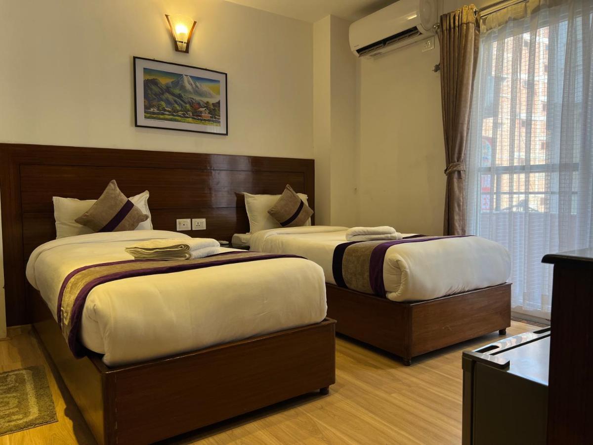 Hotel New Era Kathmandu Bagian luar foto